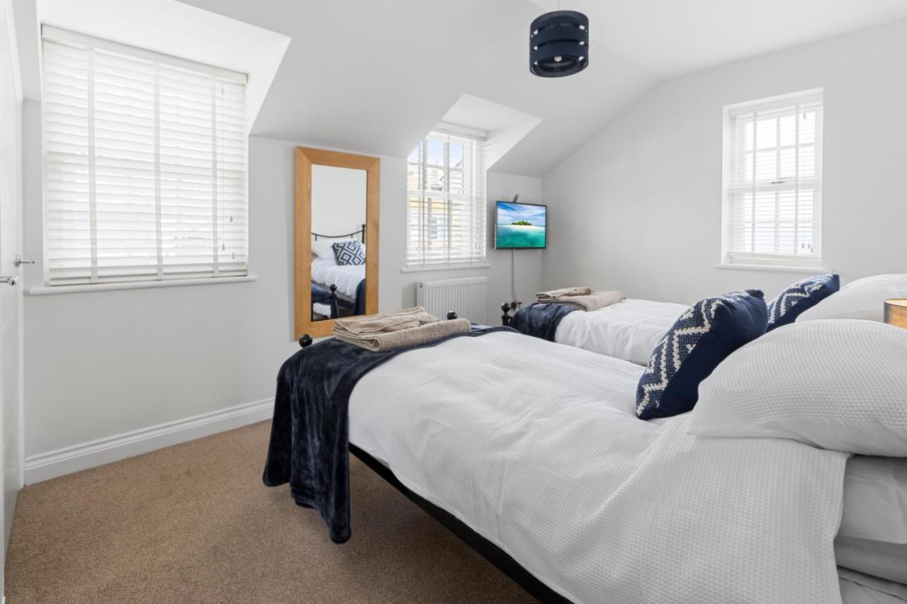 A Modern And Cosy Apartment Just Yards From Brixham'S Bustling Harbourside エクステリア 写真