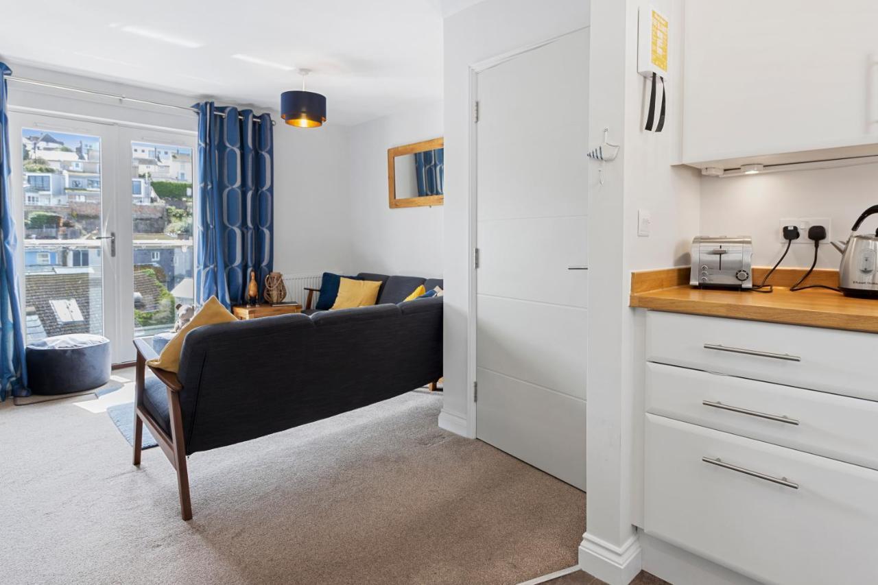 A Modern And Cosy Apartment Just Yards From Brixham'S Bustling Harbourside エクステリア 写真